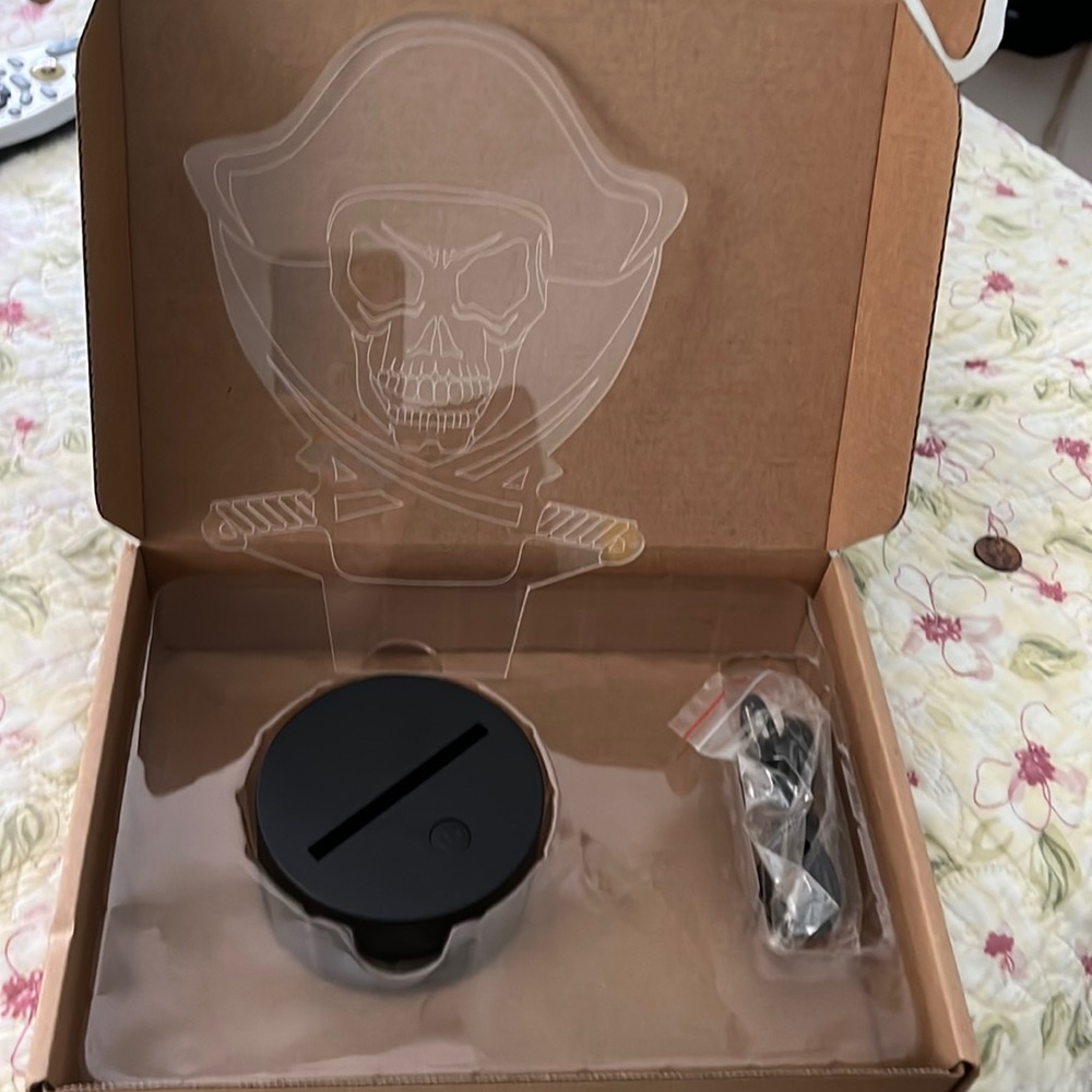 Pirate desktop light